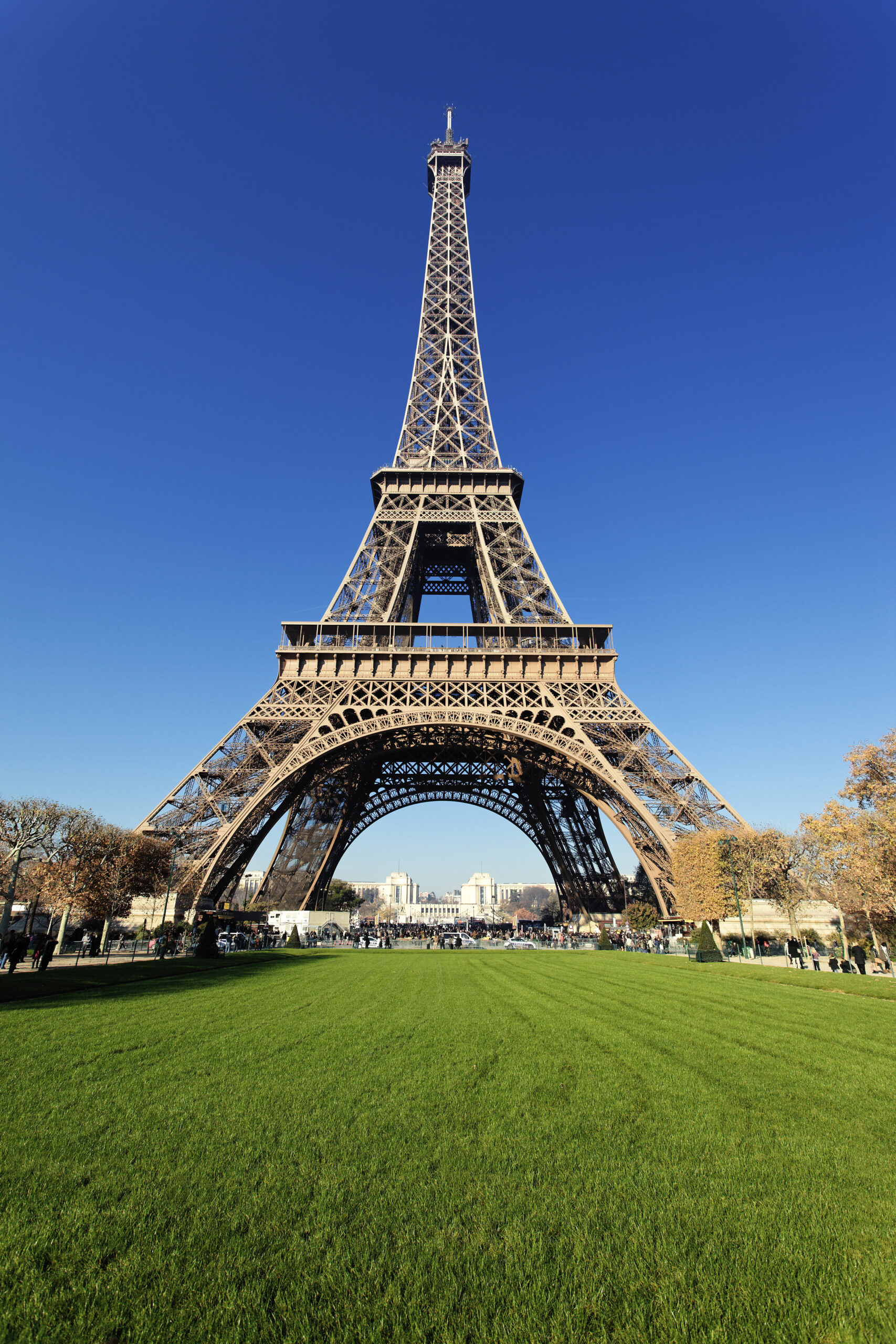 Eiffel tower in autumn